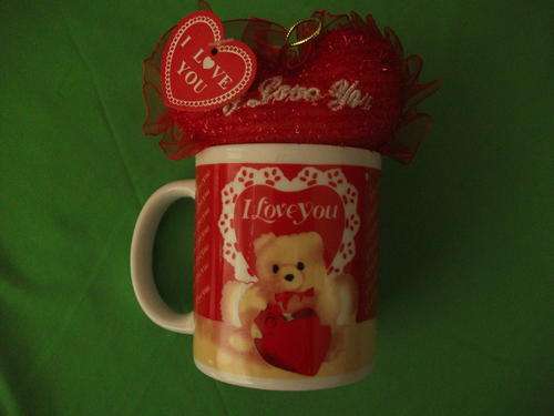 VALENTINES SPECIAL!!!!!! LOVE MUG AND I LOVE YOU PADDED HEART CUSSION