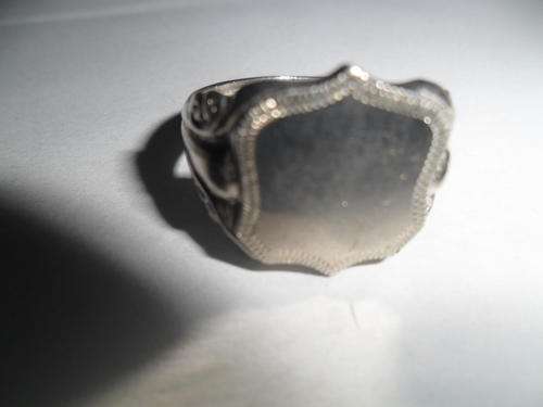 MENS SILVER RING  Never been worn excellent condition
