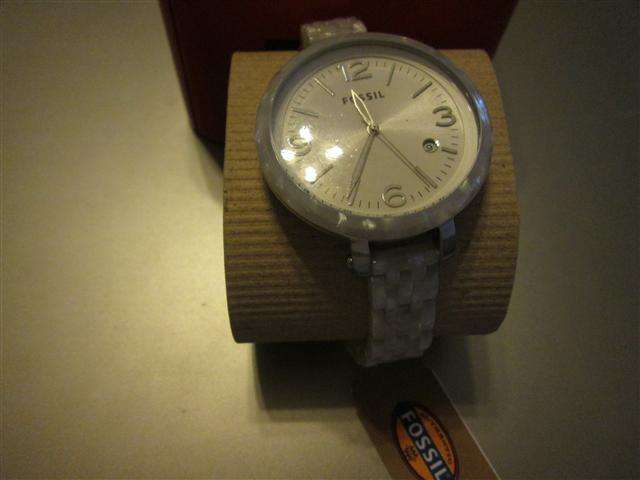 BRAND NEW FOSSIL WATCH UNWANTED GIFT