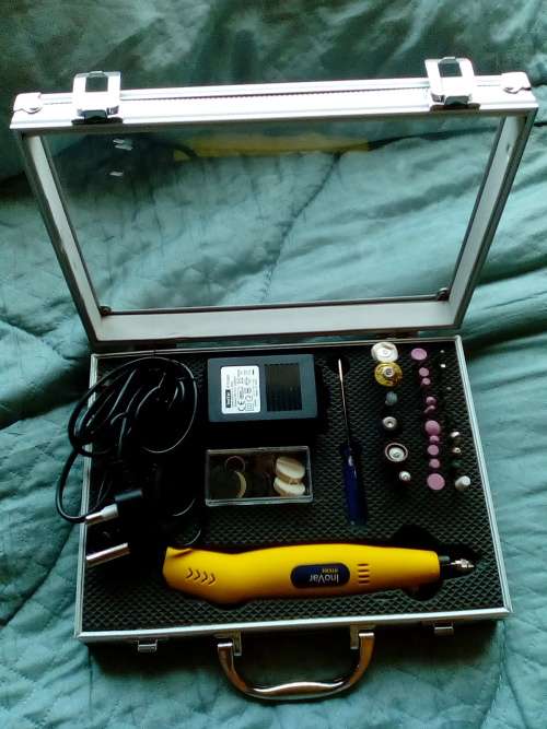 INOVAR VARIABLE SPEED MINI ROTARY TOOL KIT (MONEY BACK GUARANTEE) It does what it says it can do.