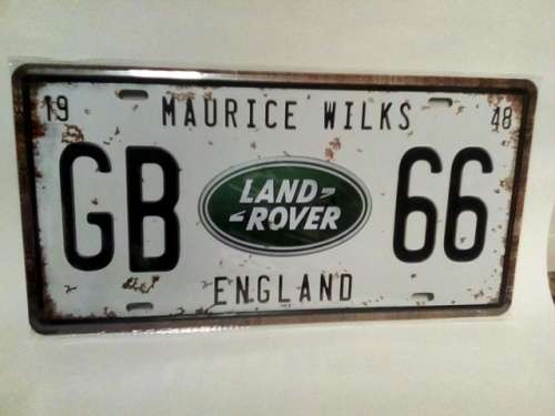 SUPER COOL VINTAGE STYLE METAL LAND ROVER LICENSE PLATE