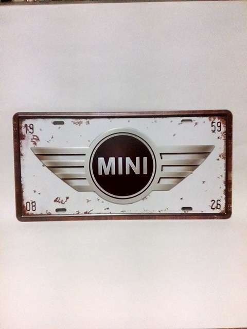 SUPER COOL COLLECTORS VINTAGE STYLE METAL MINI LICENSE PLATE SIGN