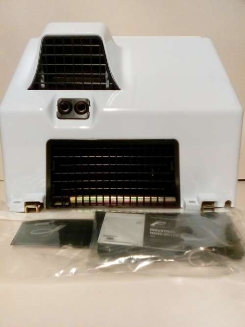 3 IN ONE ANTI-BACTERIAL S10 HAND DRYER (Hand dryer/Air filtration system/Air freshener)