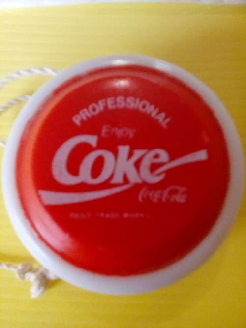 COLLECTORS PROFESSIONAL COKE YO YO