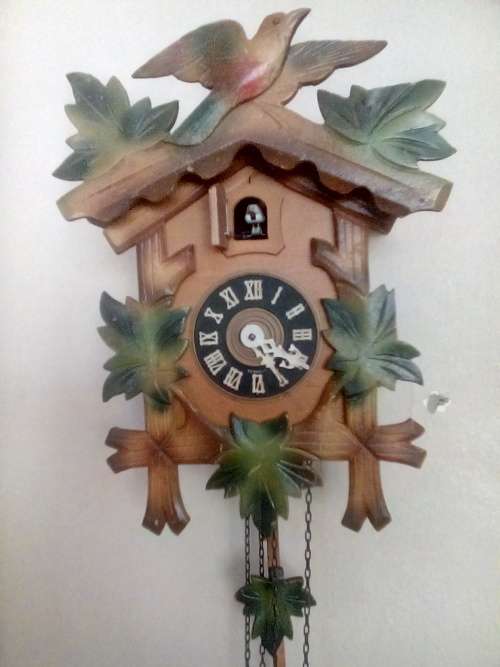 VINTAGE MACHANICAL CUCKOO CLOCK (made in Germany)
