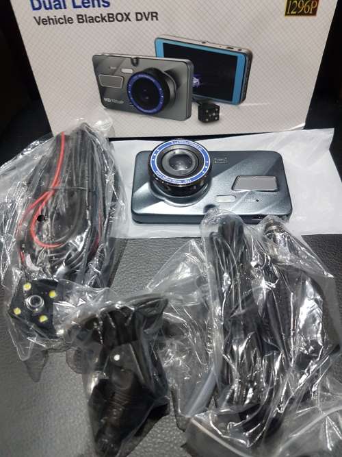 DUAL LENS VEHICLE BLACKBOX DVR 12.0 MEGAPIXEL F1.8