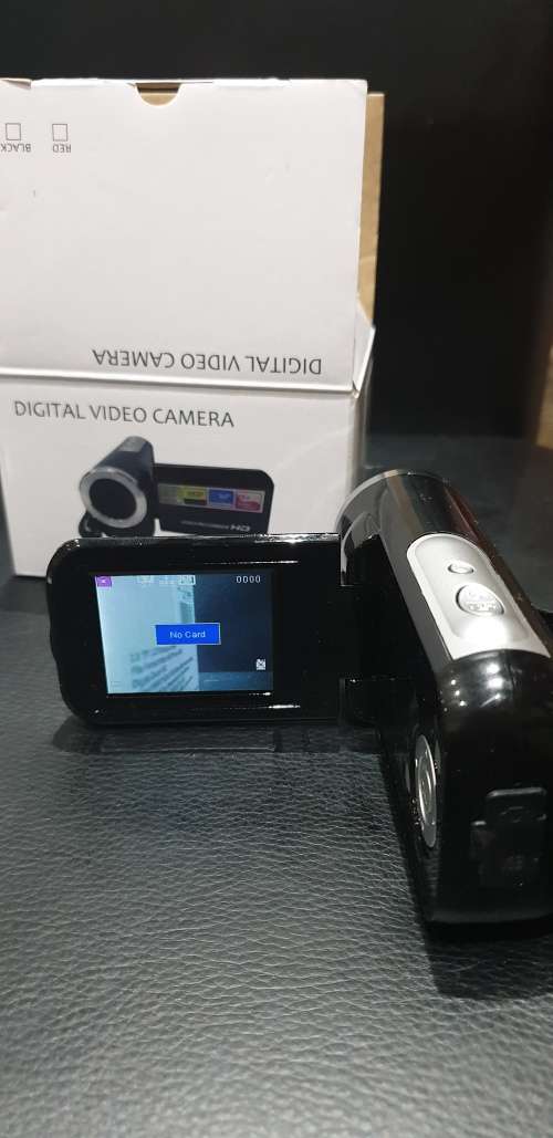 BRAND NEW DIGITAL VIDEO CAMERA