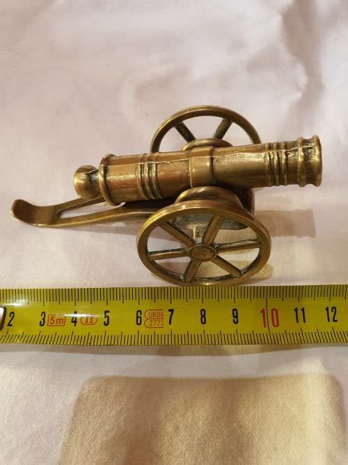 VINTAGE SOLID BRASS CANNON