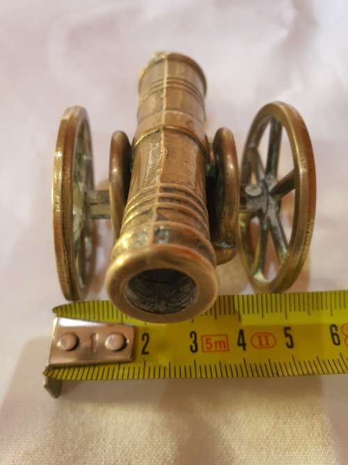 VINTAGE SOLID BRASS CANNON
