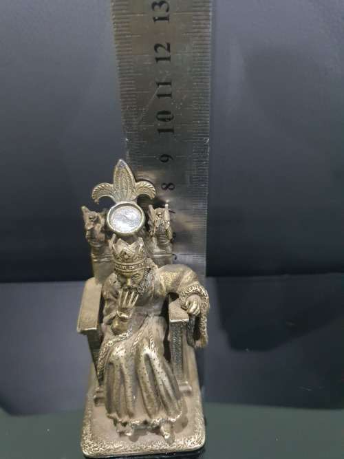 SOLID METAL KING ARTHUR SIGNED MARK LOCKER