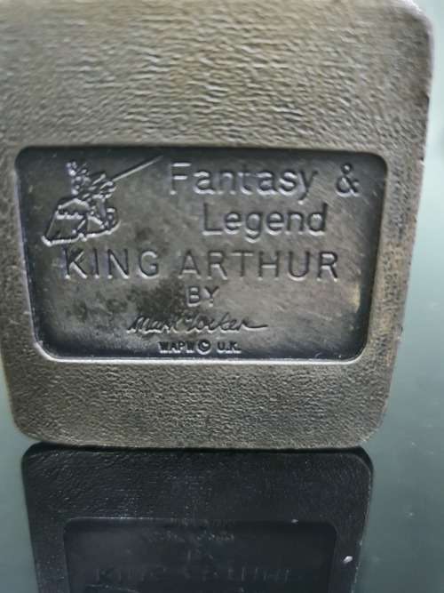 SOLID METAL KING ARTHUR SIGNED MARK LOCKER