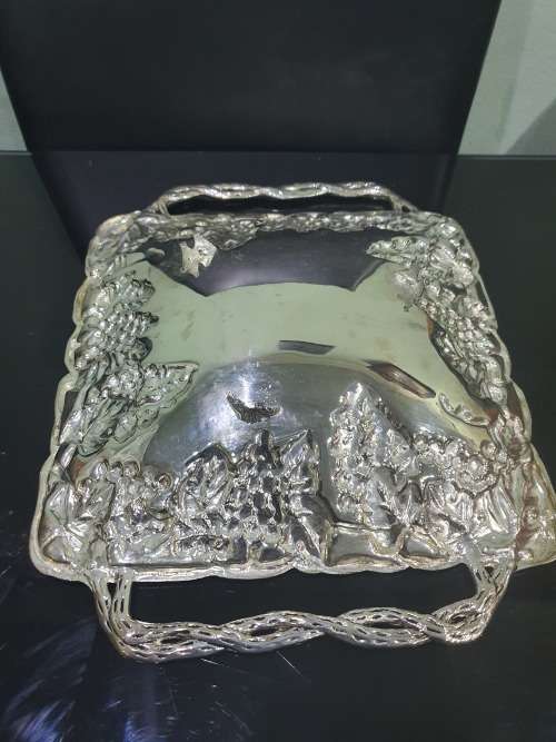 BEAUTIFUL DESIGNER ALUMINUM GRAPE EMBOSSED TRAY