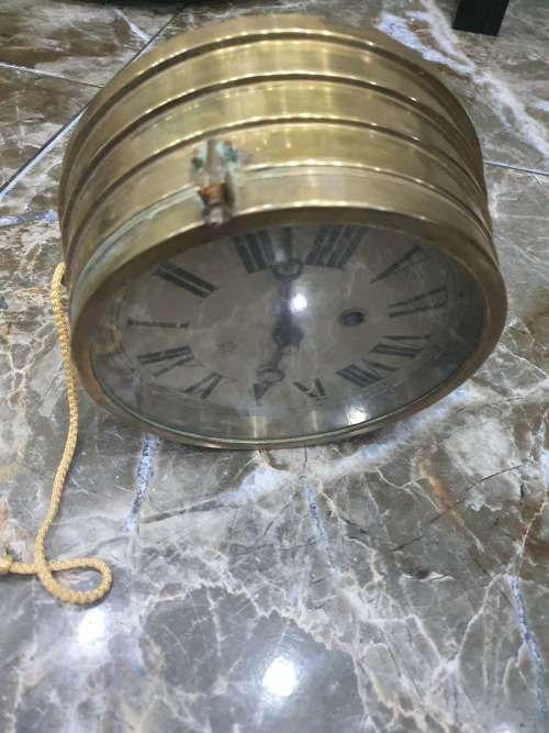 VINTAGE SHIPS CLOCK....SOLID BRASS...WORKING ORDER