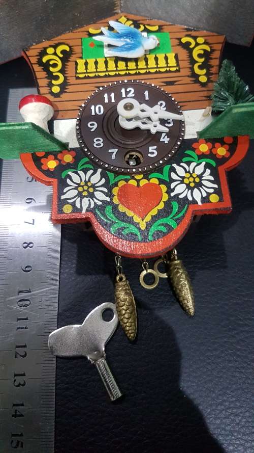 VINTAGE WEST GERMAN MINIATURE MECHANICAL CUCKOO CLOCK