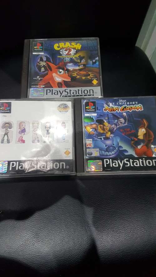 SONY PS ONE INCLUDING 6 GAMES...WORKING ORDER