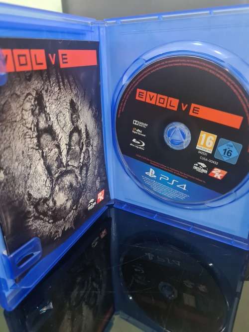 PS4 EVOLVE