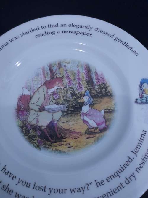 ROYAL DOULTON BEATRIX POTTER PLATE IN EXCELLENT CONDITION