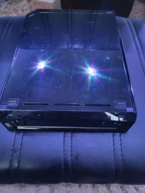 NINTENDO WII SPORTS RESORT PACK (WITH ACCESSORIES) (COMES WITH BOX) (WORKING)