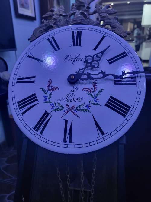 VINTAGE COMTOICE OXFACE A NEDOR CLOCK (DESIGN & CHAINS SOLID BRASS)