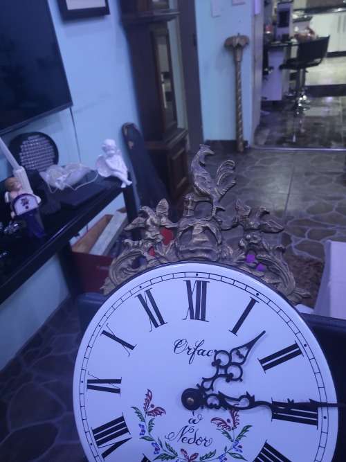 VINTAGE COMTOICE OXFACE A NEDOR CLOCK (DESIGN & CHAINS SOLID BRASS)