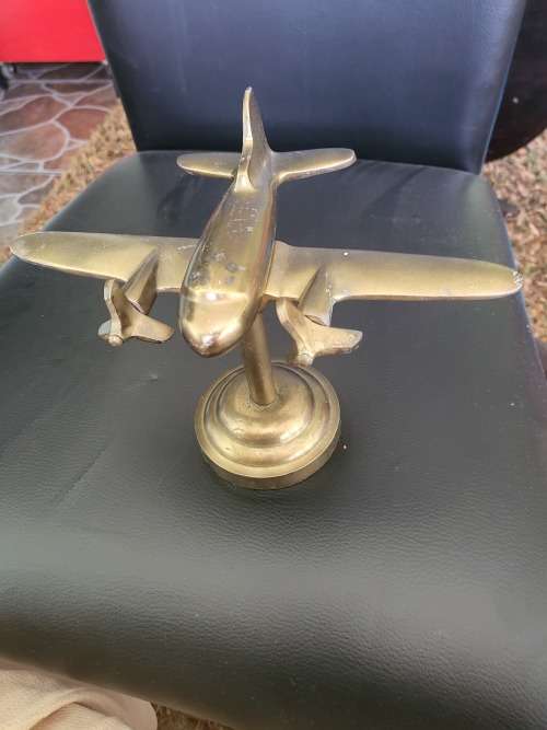 VINTAGE 1940`S BRONZE PROPELLER PLANE
