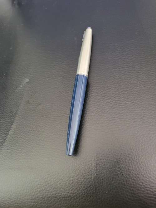 SET OF TWO PARKER FOUNTAIN PENS ORIGINAL (NOT IN ORIGINAL BOX) (MADE IN ENGLAND)