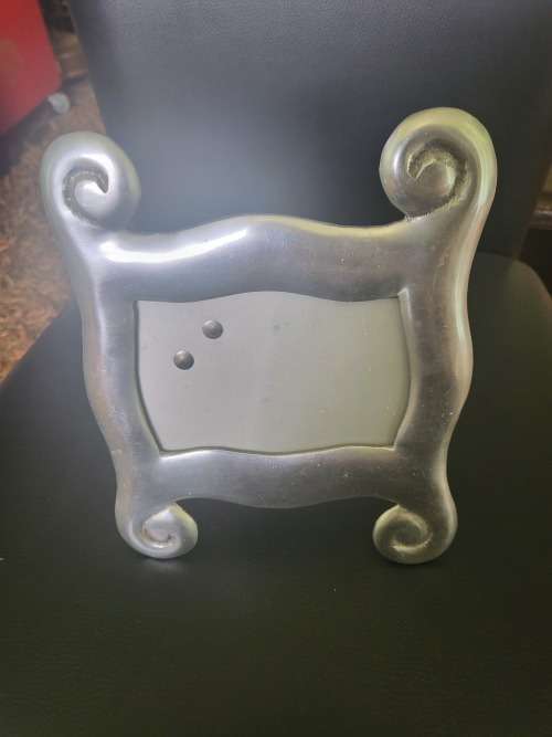 VINTAGE CAROL BOYS STYLE PHOTO FRAME