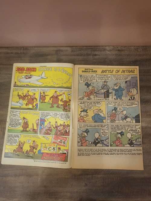 6 X VINTAGE PAPERBACK COMIC BOOKS (PLEASE SEE PICS)