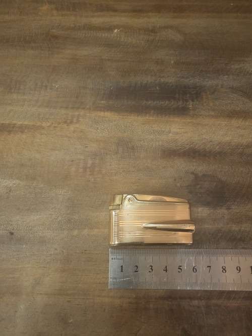 GOLD-TONE RONSON VARAFLAME (MADE IN ENGLAND)