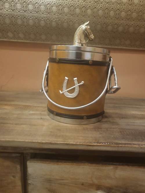HORSE STYLE ICE BUCKET