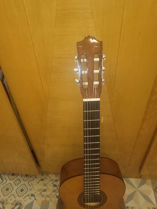 YAMAHA C45 GUITAR (WORKING PERFECTLY FINE)