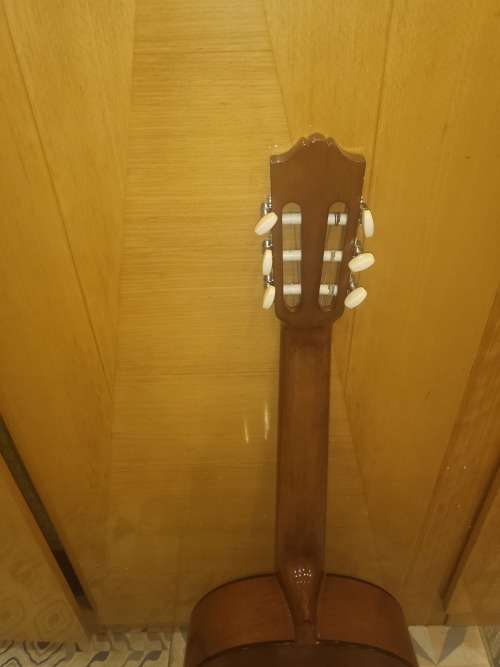 YAMAHA C45 GUITAR (WORKING PERFECTLY FINE)