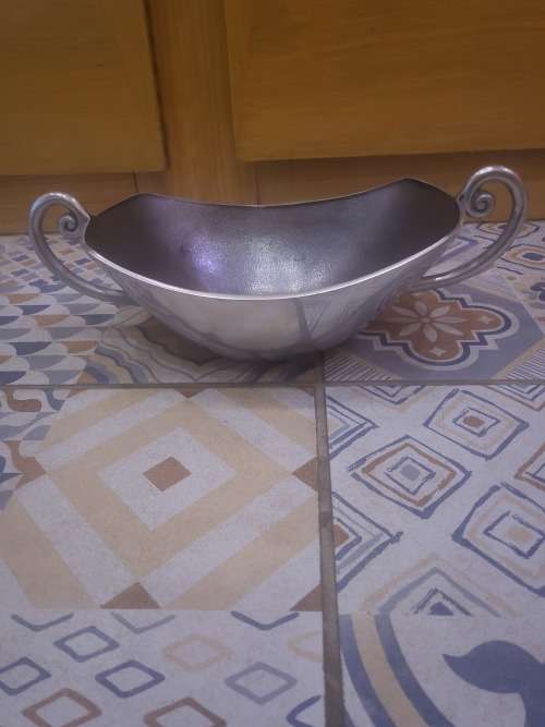 CAROL BOYES STYLE FRUIT BOWL