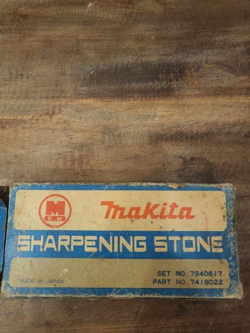 VINTAGE MAKITA SHARPENING STONE