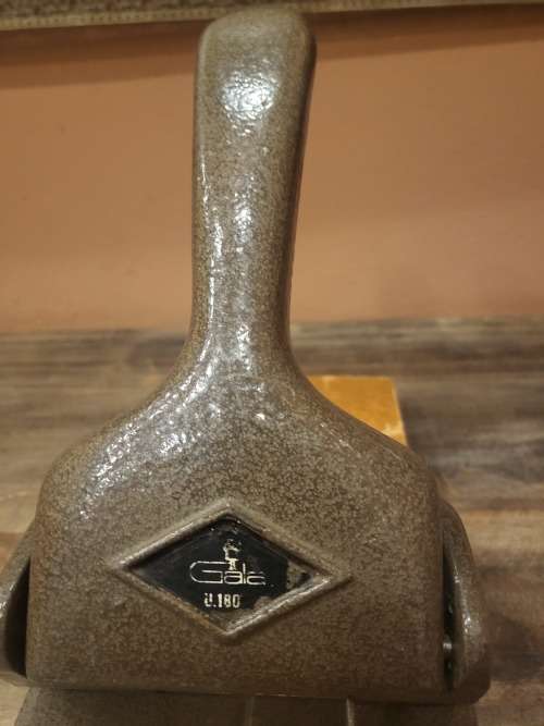 VINTAGE SOLID METAL PUNCH ON WOODEN PLATFORM (GALA MAKE) (WORKING)