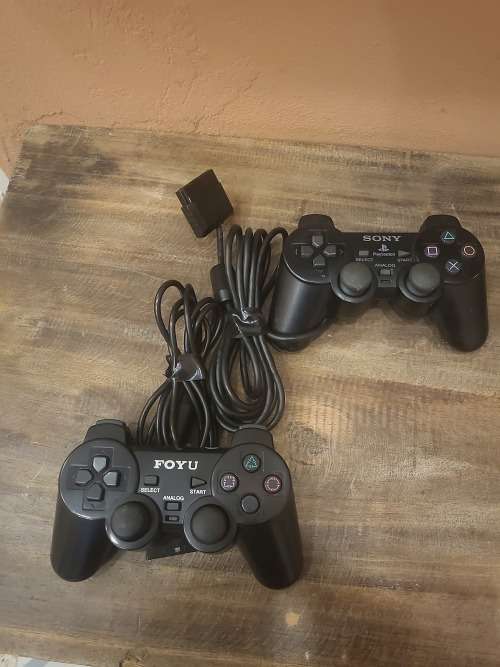 PLAYSTATION 2 SLIM WITH POWER SUPPLIES AND 2 X CONTROLLERS & MEMORY CARD EXPANDER(WORKING)