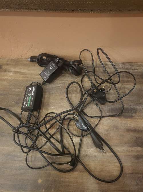 PLAYSTATION 2 SLIM WITH POWER SUPPLIES AND 2 X CONTROLLERS & MEMORY CARD EXPANDER(WORKING)