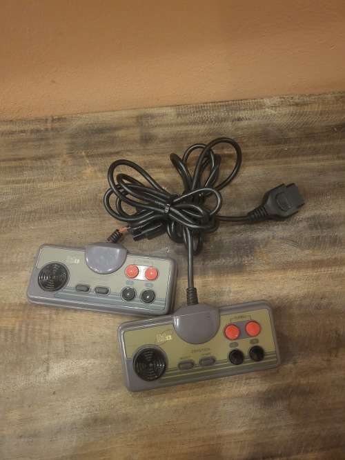HITEX TV GAME - COMES WITH POWER SUPPLIES, 2XJOYSTICK & 6 GAMES - NOT TESTED - SELLING AS IS