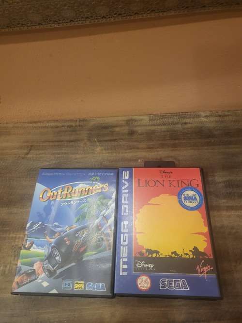 2 X SEGA GAME CATRIDGES - LION KING & OUTRUNNERS