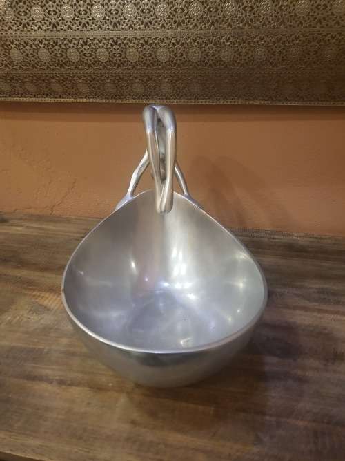 CAROL BOYES STYLE FRUIT BOWL