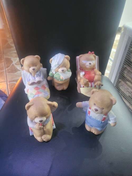 SET OF 5 BARELY BEARS COLLECTION