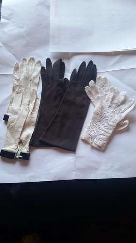 THREE PAIRS OF VINTAGE LADIES GLOVES (C DESC)