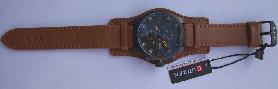 CURREN 8225 Large Dial Quartz Date Fashion Watch. Leather Band. Water-resistant