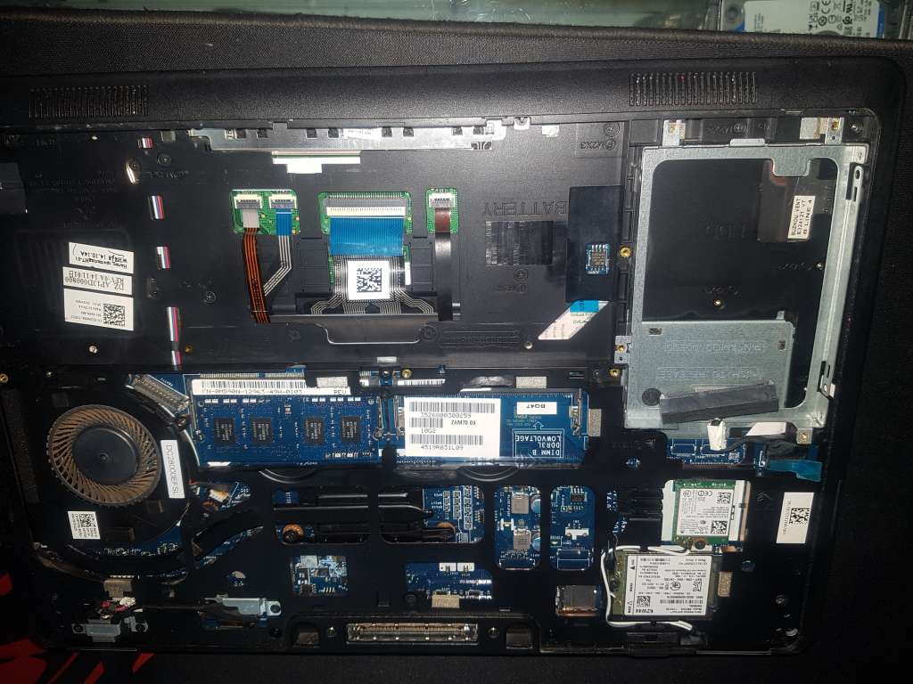 Dell 5450 - For Spares or repair