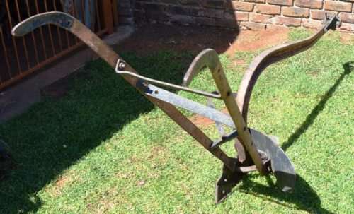 Vintage one scar plough