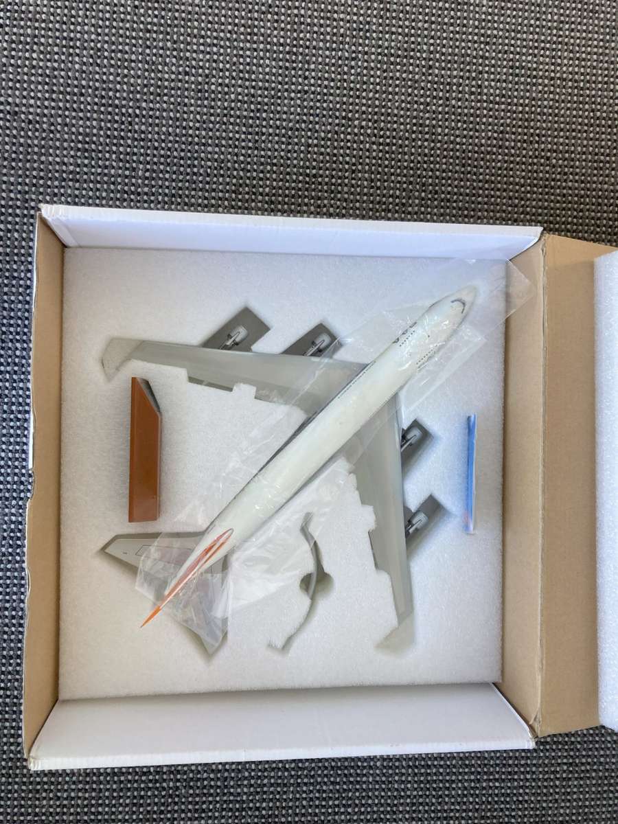 South African Airways Springbok 747 Magaliesberg model 1:200