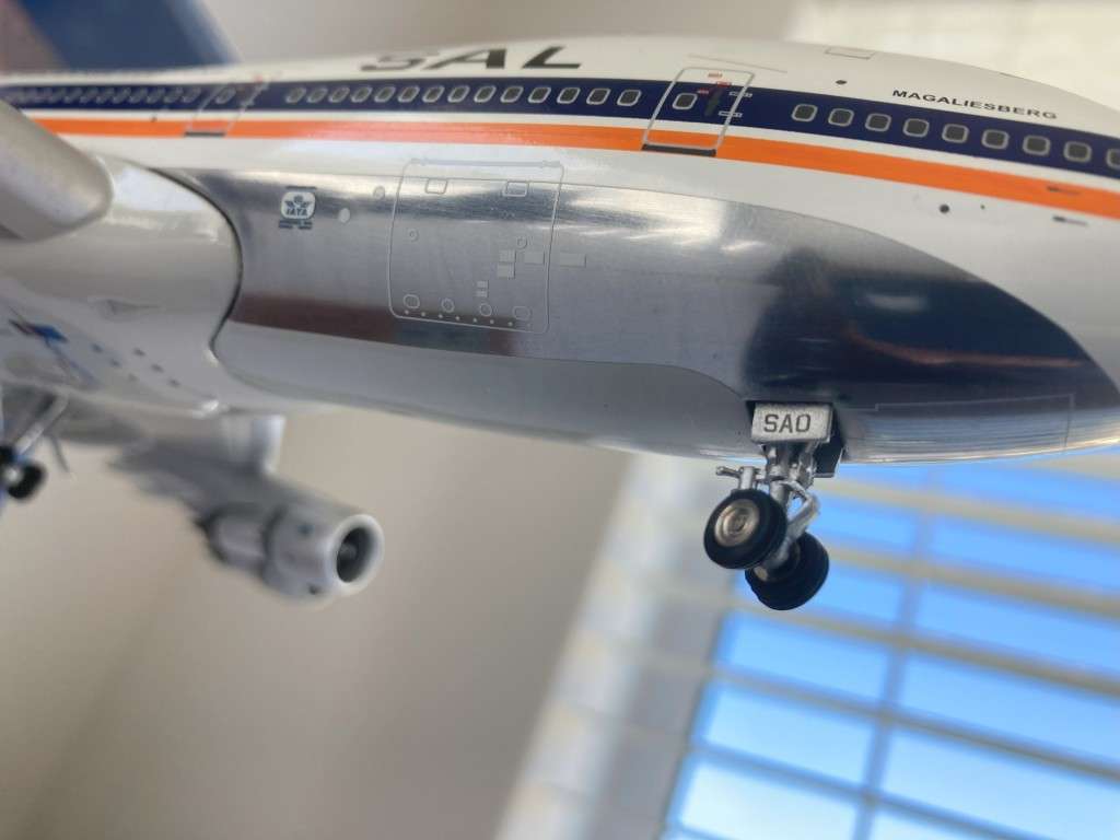 South African Airways Springbok 747 Magaliesberg model 1:200