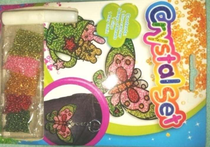 DIY - CRYSTAL SET - makes a beautiful keyring..with a lot of pride !!