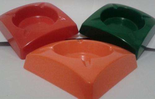 3 different coloured hard plastic ashtrays for the bar area!!
