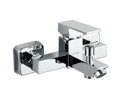 SQUARE BATH MIXER WITH STAINLESS STEEL HAND SHOWER **R1999!!!**